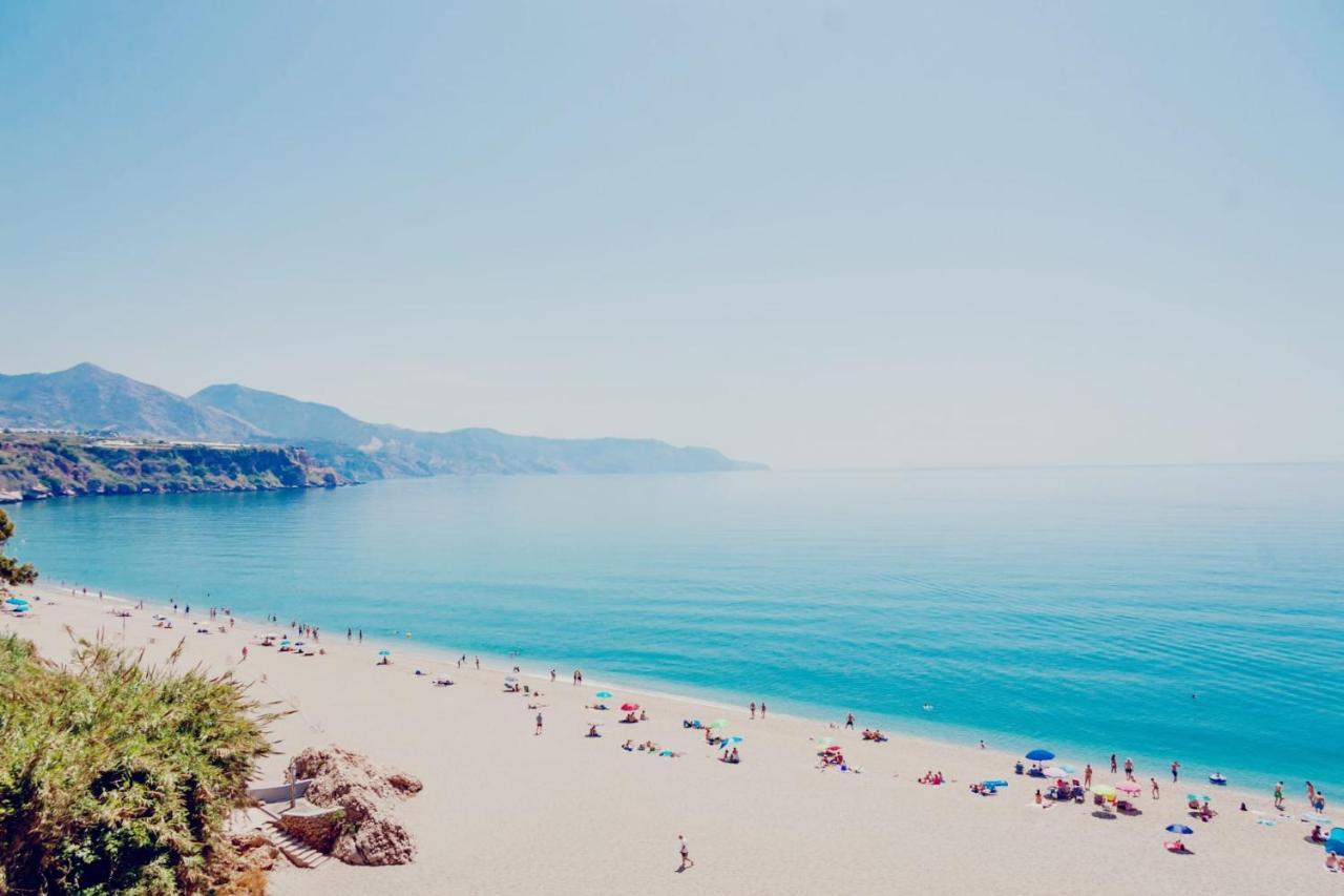 Precioso Apartamento Recien Reformado En Nerja Luaran gambar